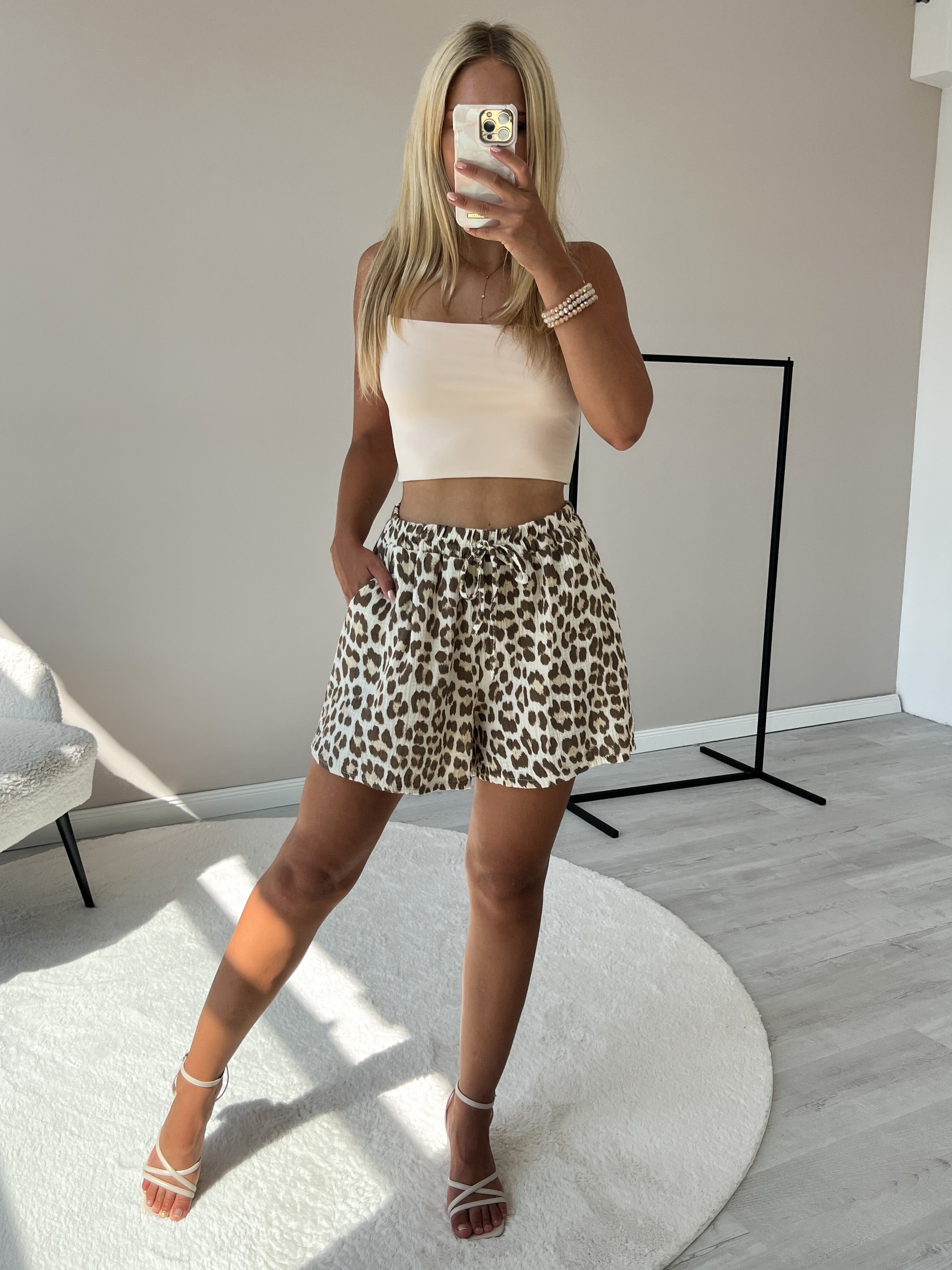 "Shorty Leo" Short aus Musselin - creme/beige