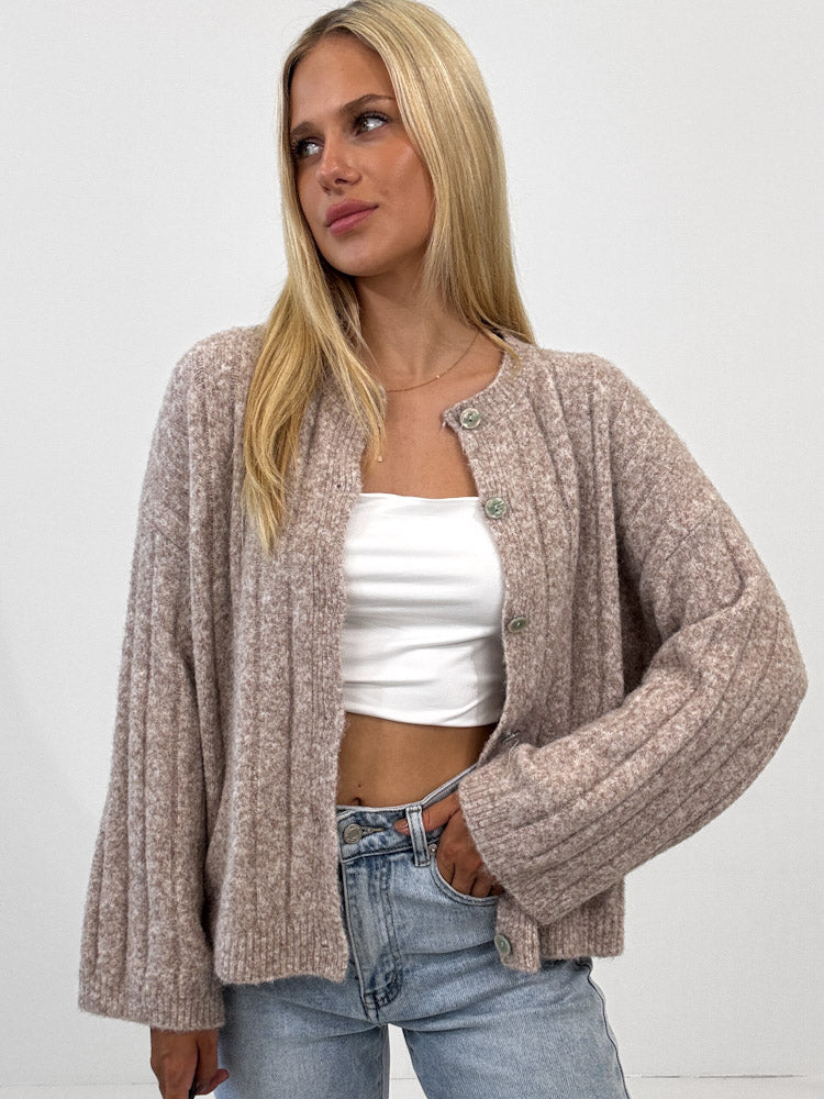 "Marbella" weicher Cardigan aus Lana Wolle - dk.beige
