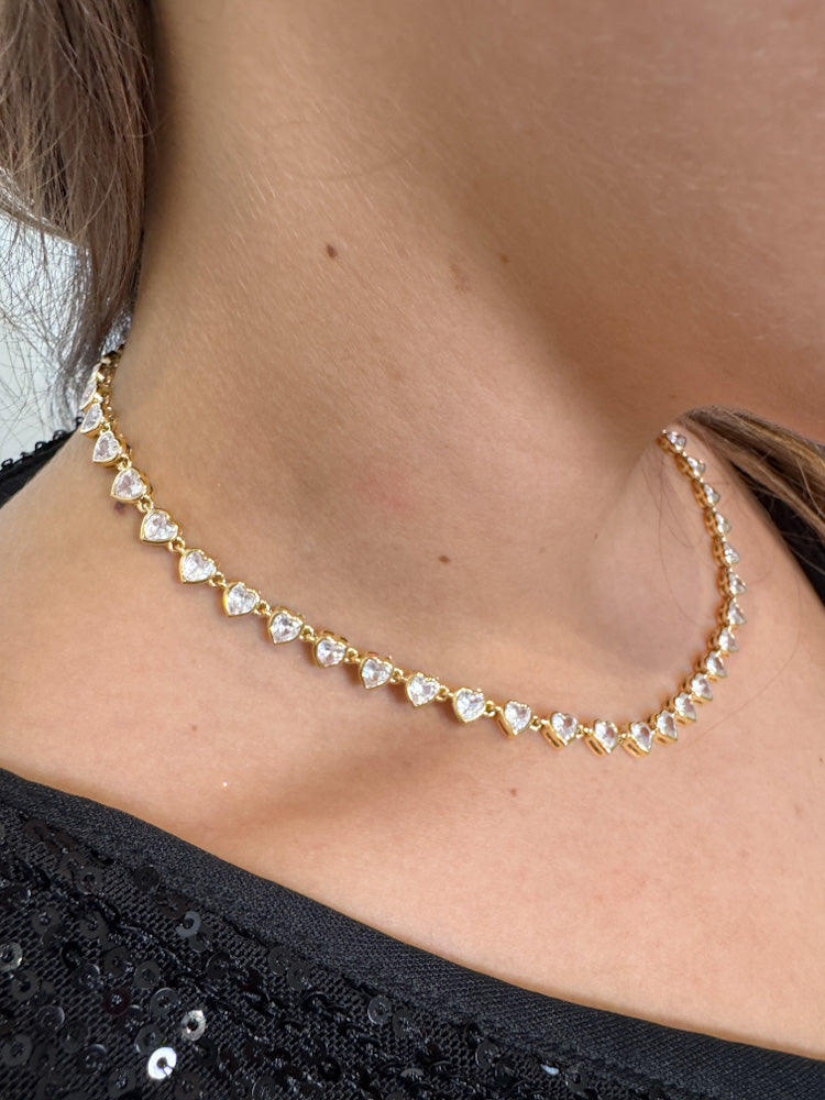 "Timeless Love" wunderschöne Herzkette - gold