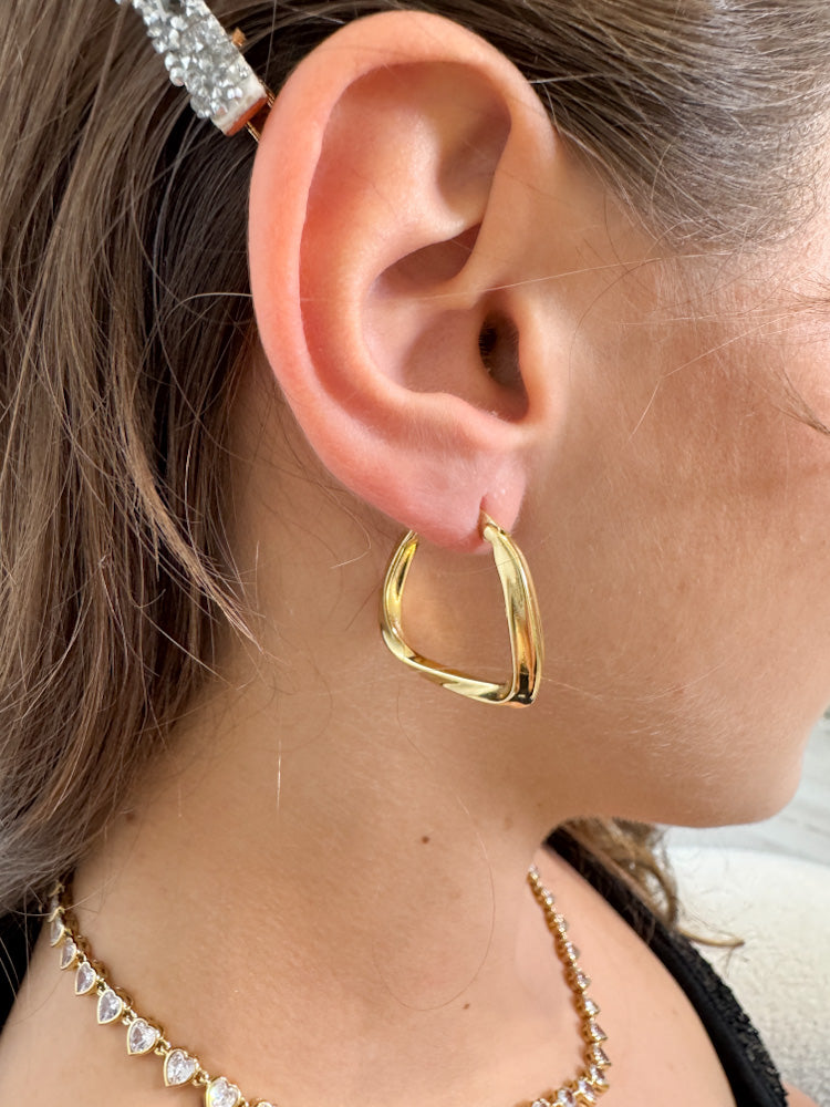 "Timeless Romance" wunderschöne Ohrringe - gold