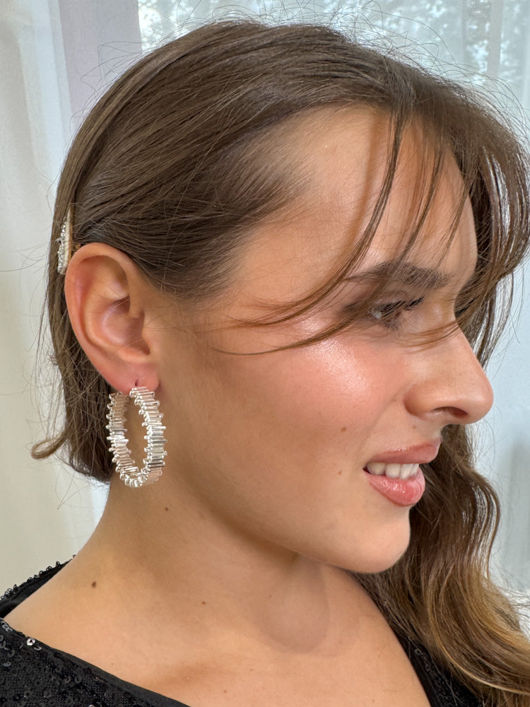 "Timeless Glow" tolle Creolen - silber