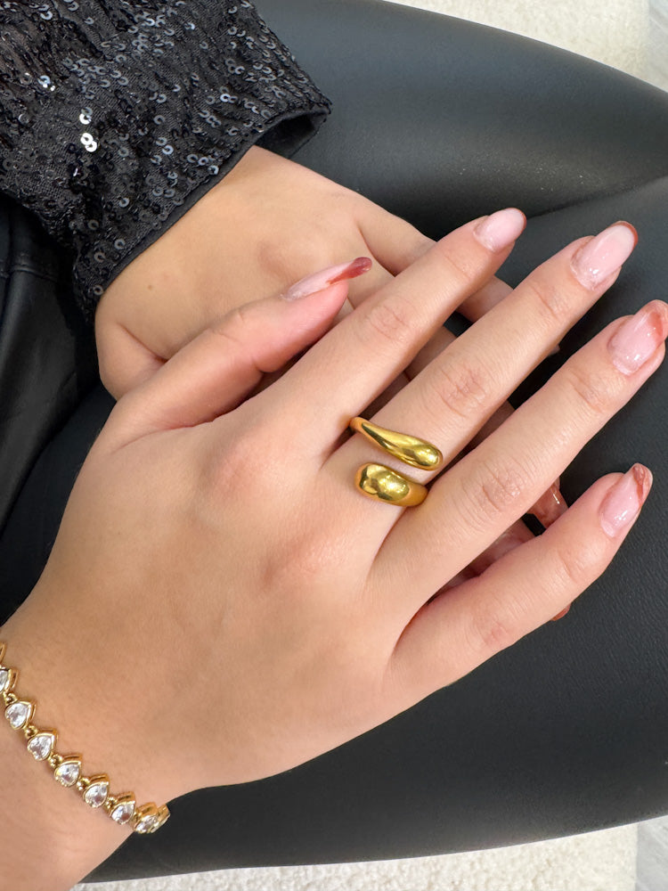 "Timeless Touch" stylischer Ring - gold