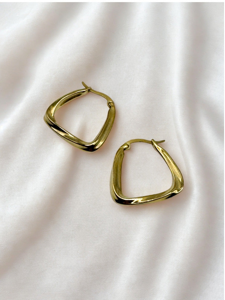 "Timeless Romance" wunderschöne Ohrringe - gold